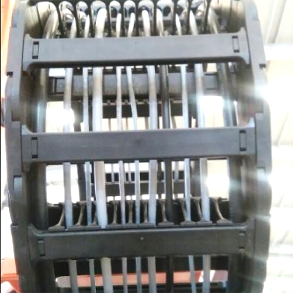 Drag chain cable